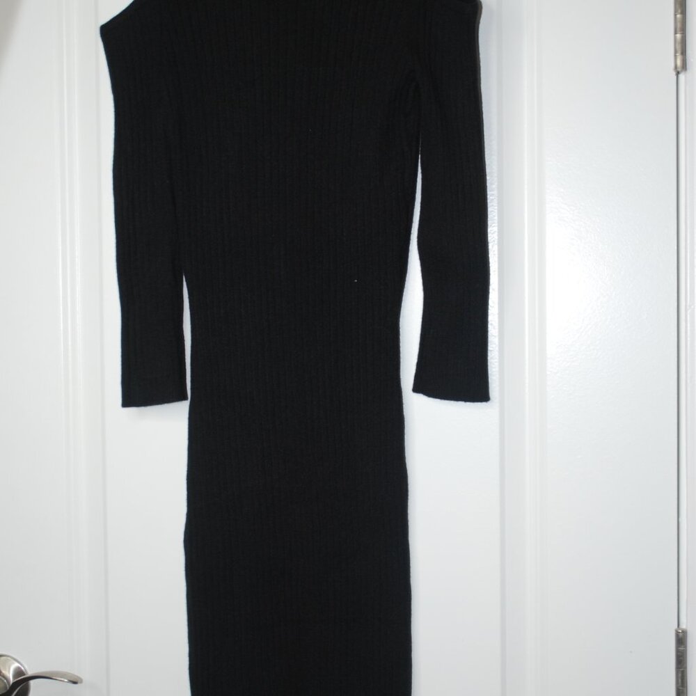 Jessica Simpson "Cold Shoulder" LBD - Picture 6 of 7